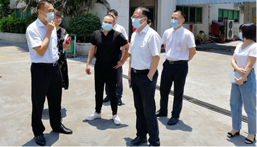 廣州市發展改革委副主任鄧宏永一行領導赴倍爾康回訪調研防疫物資供應情況